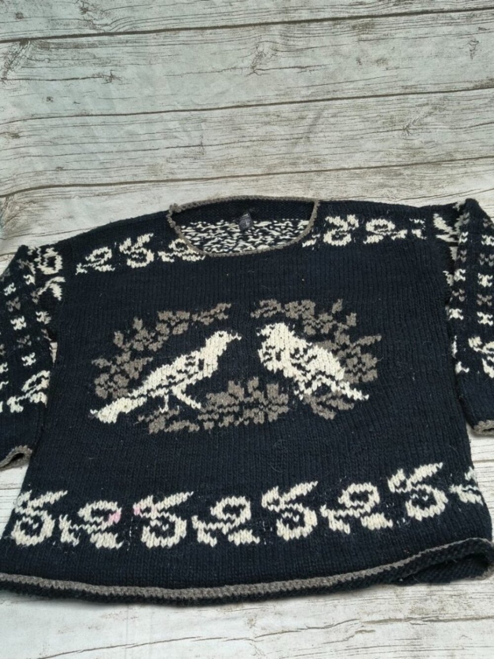 Vintage Black and Cream Bird Motif 100% Woll Pull Over Sweater Size XL